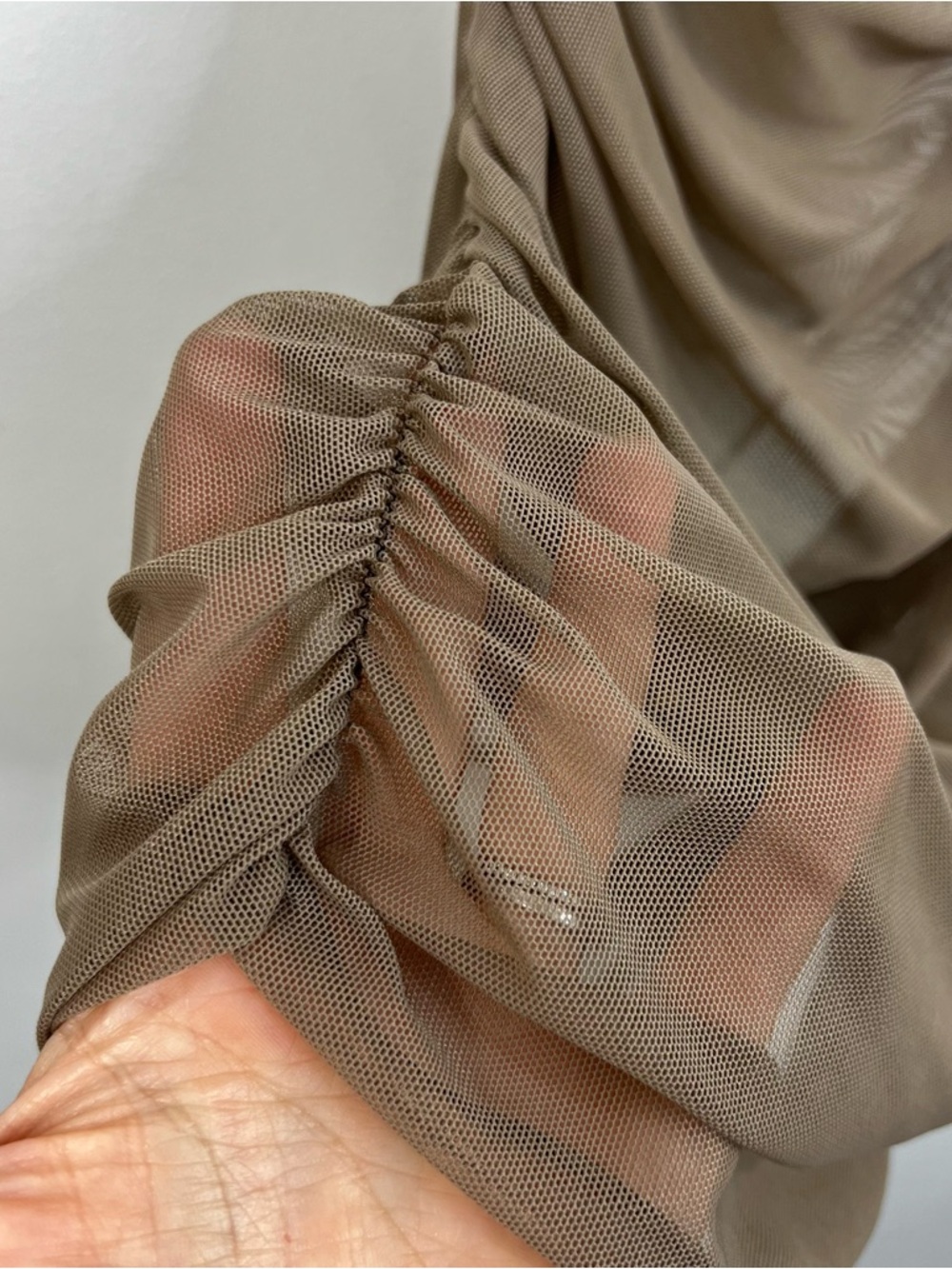 Emporio Armani S/S 21 taupe sheer Ruched Mesh bodycon midi skirt IT 40 - Picture 8 of 12